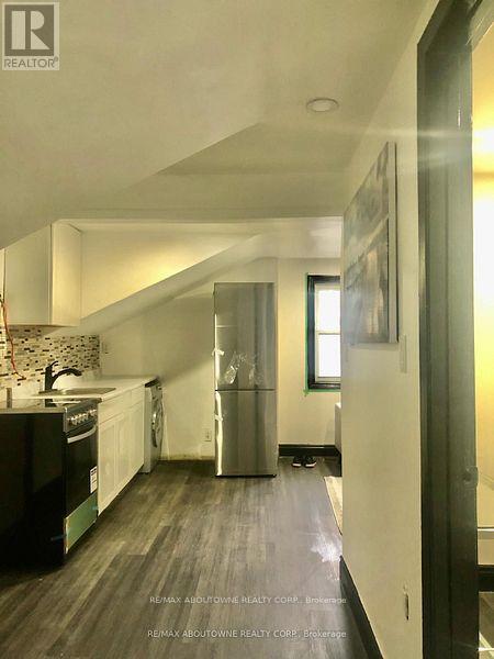 85 Wilson Street, Hamilton, Ontario  L8R 1C7 - Photo 10 - X12550502