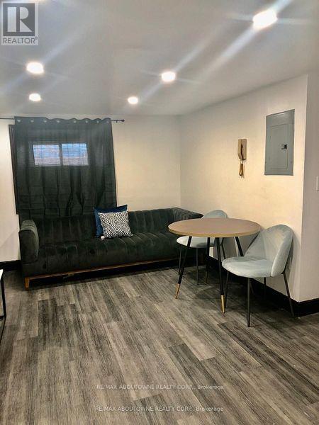 85 Wilson Street, Hamilton, Ontario  L8R 1C7 - Photo 8 - X12550502