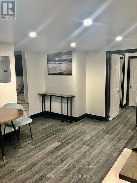 85 Wilson Street, Hamilton, Ontario  L8R 1C7 - Photo 9 - X12550502