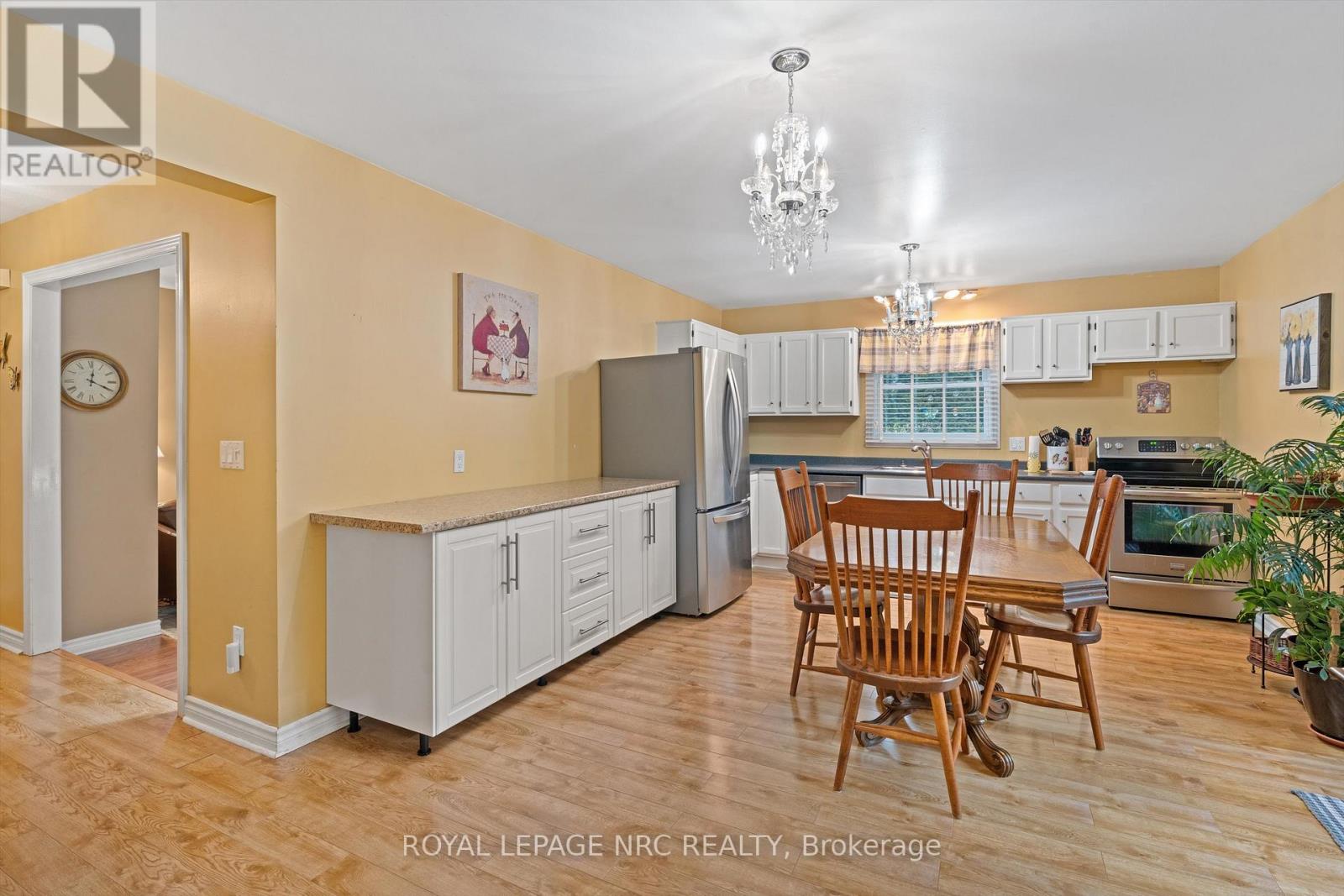 19 Brigantine Court, St. Catharines, Ontario L2M 7V4 - Photo 13 - X12550570