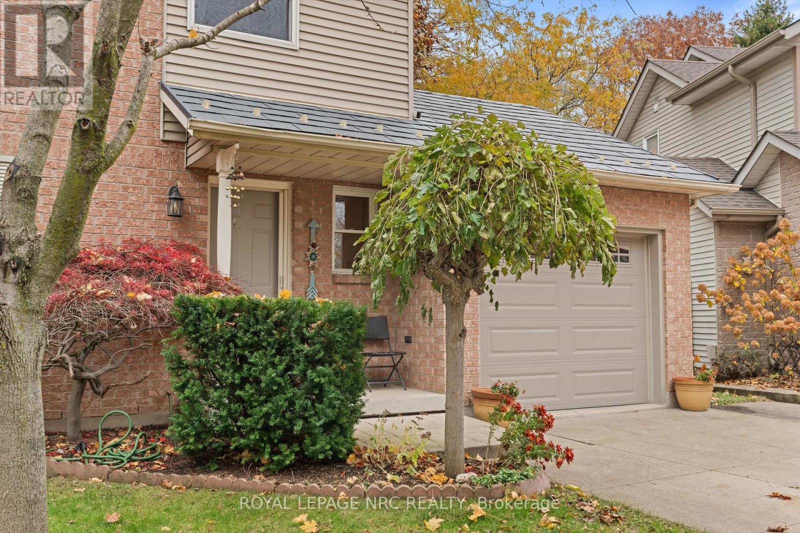 19 Brigantine Court, St. Catharines, Ontario L2M 7V4 - Photo 5 - X12550570