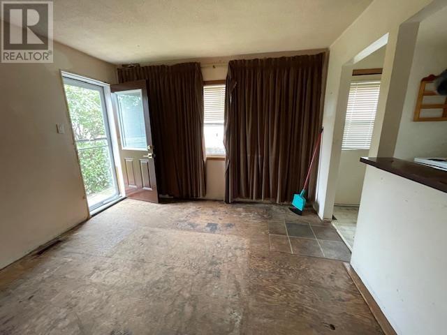 409 Roberta Street, Thunder Bay, Ontario  P7A 1A7 - Photo 2 - TB253489