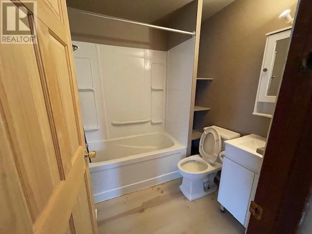 409 Roberta Street, Thunder Bay, Ontario  P7A 1A7 - Photo 9 - TB253489