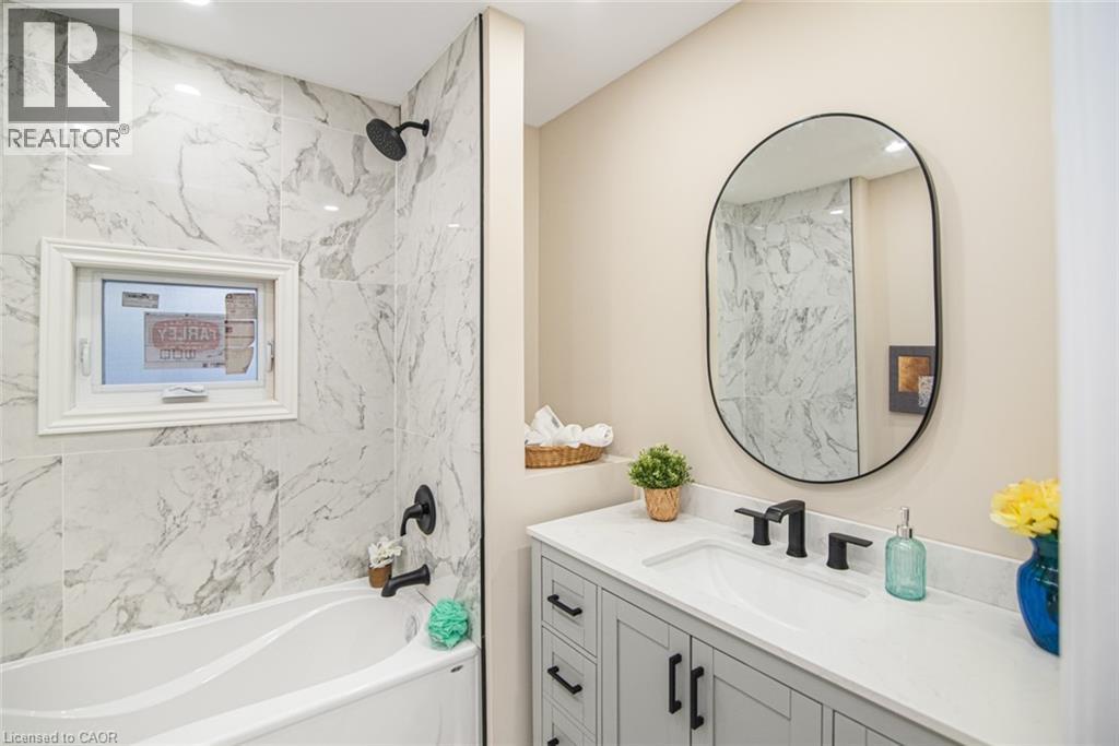 330 Fairfield Avenue, Hamilton, Ontario  L8H 5H8 - Photo 23 - 40788663