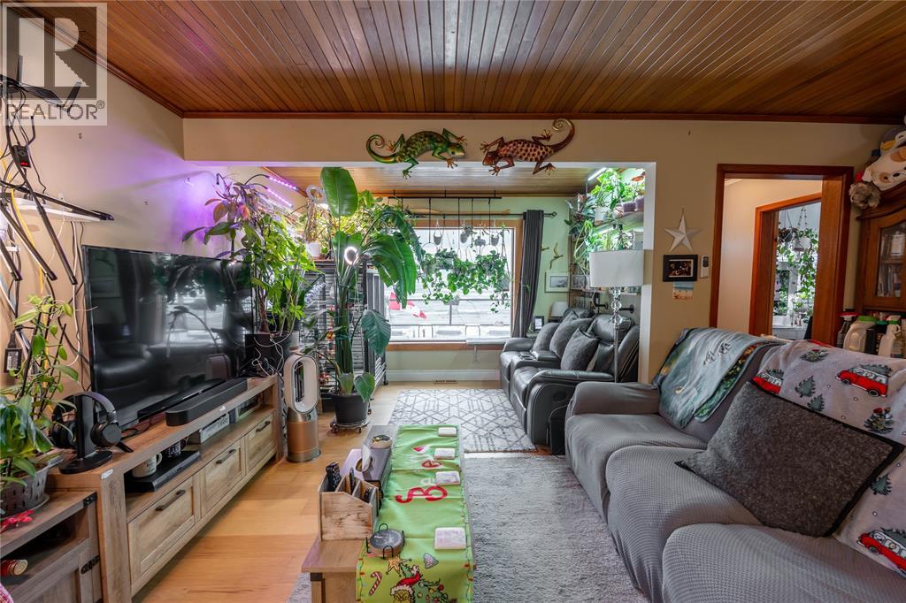 6288 Spruce Street, Lambton Shores, Ontario  N0N 1J2 - Photo 16 - 25028888