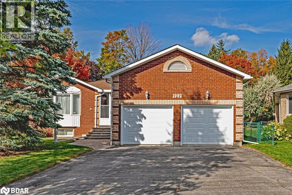 1992 ANNECCA Street, Innisfil, Ontario