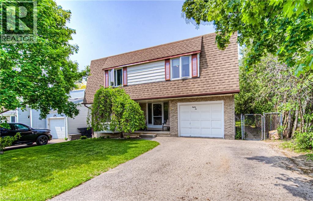 82 ROSENEATH Crescent, Kitchener, Ontario