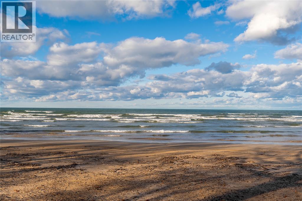 6288 Spruce Street, Lambton Shores, Ontario  N0N 1J2 - Photo 23 - 25028890