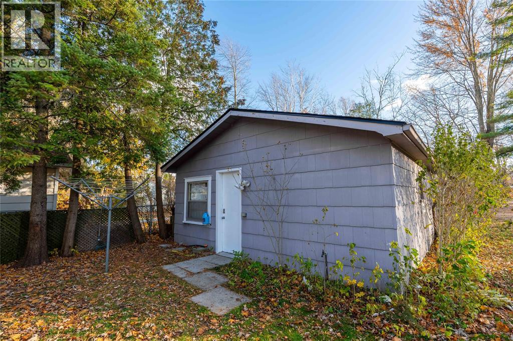 6288 Spruce Street, Lambton Shores, Ontario  N0N 1J2 - Photo 8 - 25028890