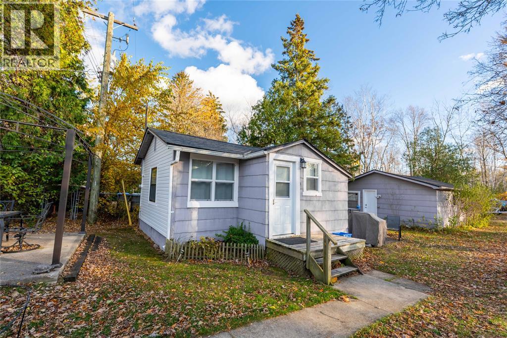 6288 Spruce Street, Lambton Shores, Ontario  N0N 1J2 - Photo 9 - 25028890