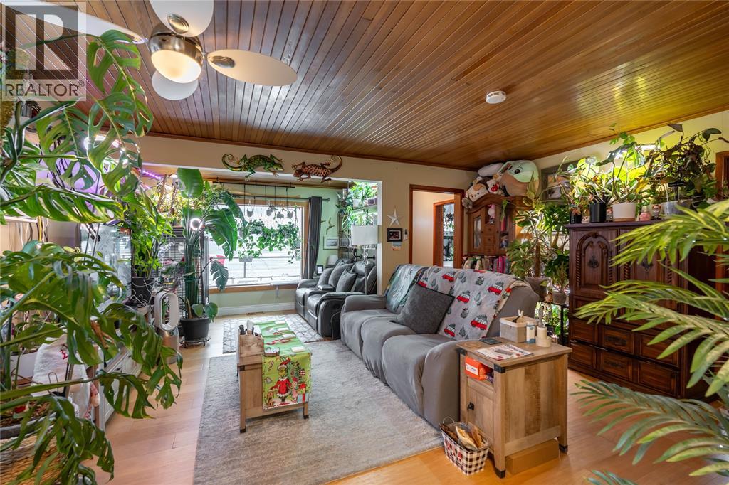 6288 Spruce Street, Lambton Shores, Ontario  N0N 1J2 - Photo 13 - 25028890