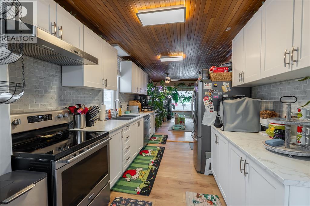 6288 Spruce Street, Lambton Shores, Ontario  N0N 1J2 - Photo 16 - 25028890