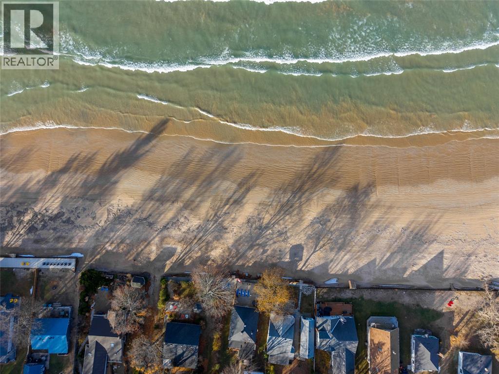 6288 Spruce Street, Lambton Shores, Ontario  N0N 1J2 - Photo 25 - 25028890