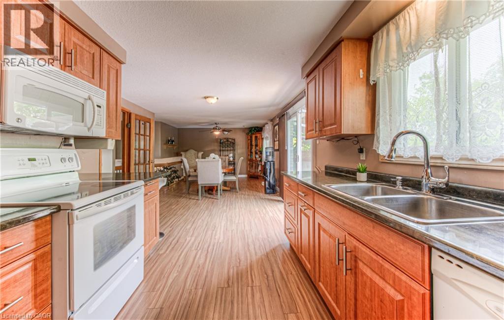 82 Roseneath Crescent, Kitchener, Ontario  N2E 1V9 - Photo 17 - 40776252