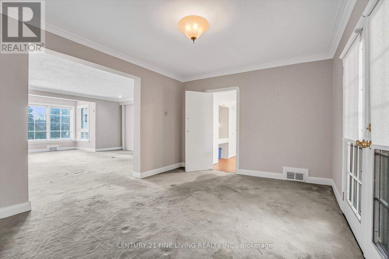 20 Owen Boulevard, Toronto, Ontario  M2P 1E9 - Photo 12 - C12546196