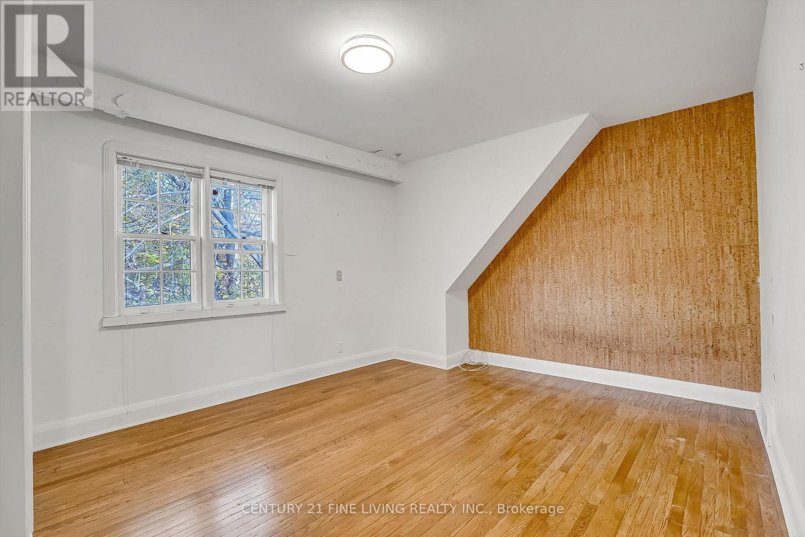 20 Owen Boulevard, Toronto, Ontario  M2P 1E9 - Photo 34 - C12546196