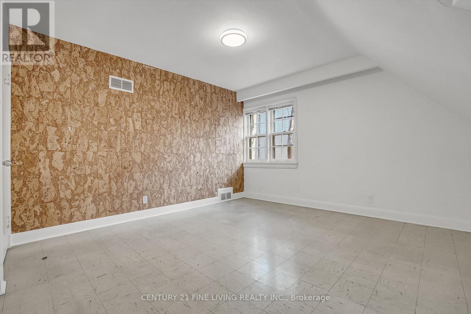 20 Owen Boulevard, Toronto, Ontario  M2P 1E9 - Photo 37 - C12546196