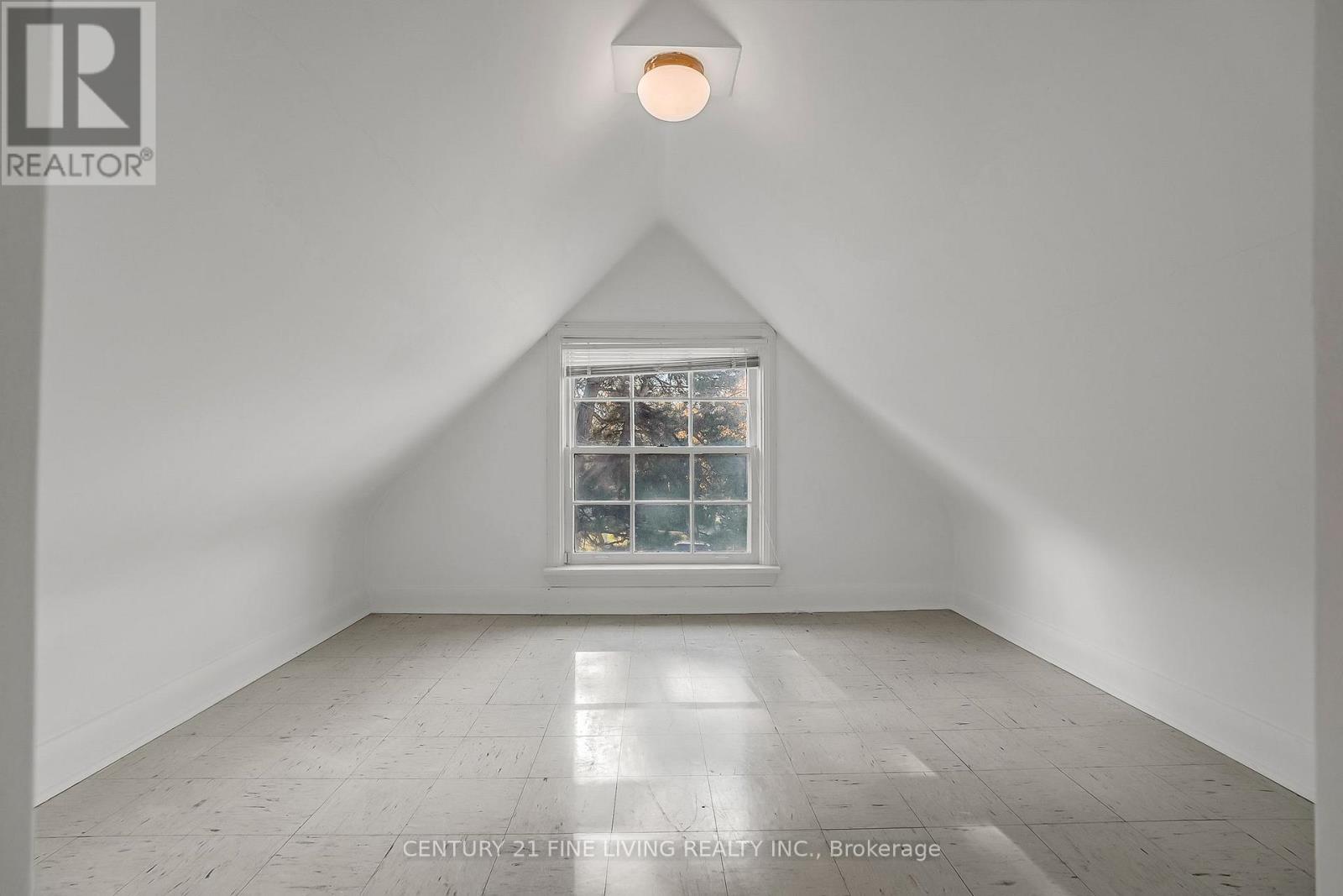 20 Owen Boulevard, Toronto, Ontario  M2P 1E9 - Photo 38 - C12546196