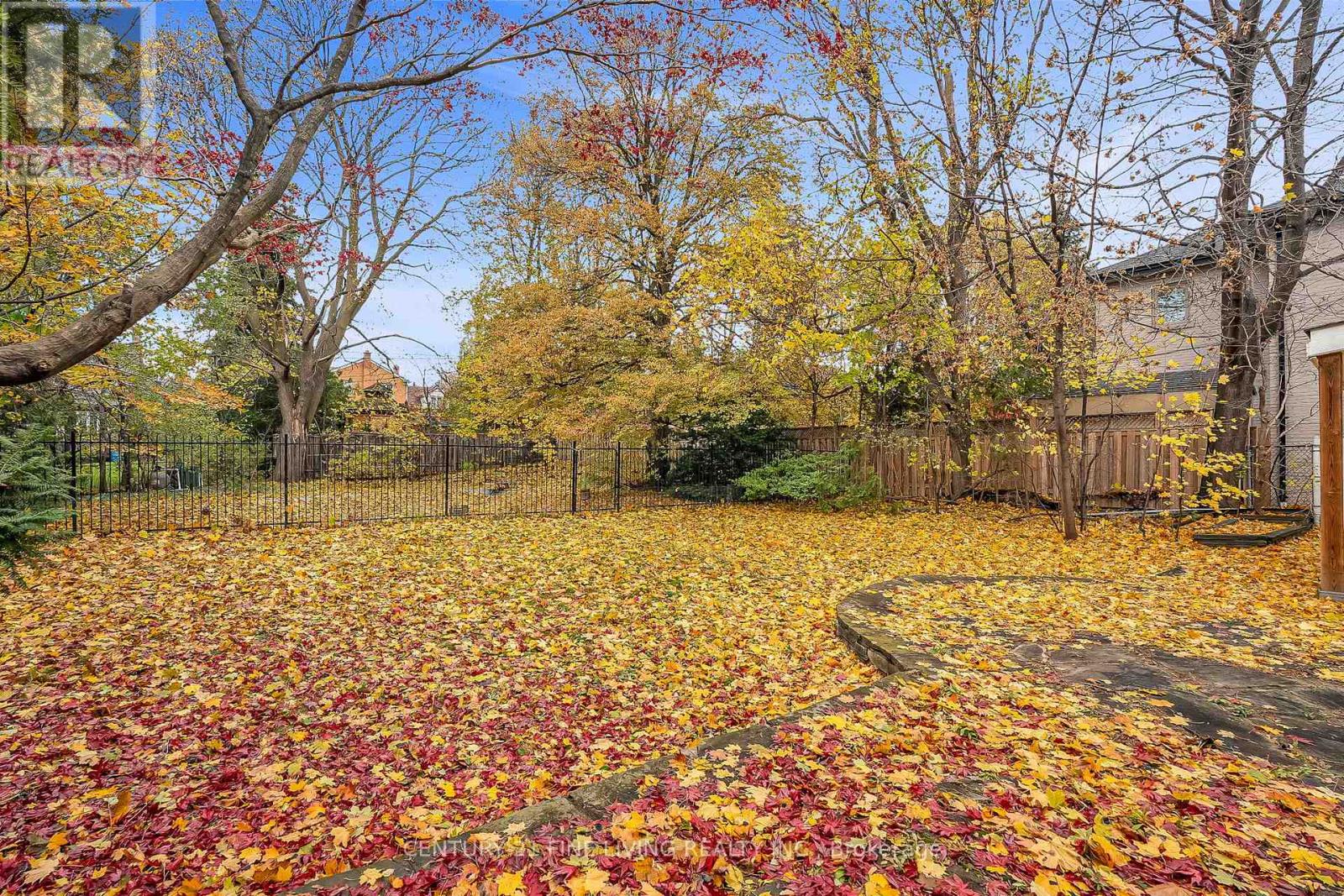 20 Owen Boulevard, Toronto, Ontario  M2P 1E9 - Photo 45 - C12546196