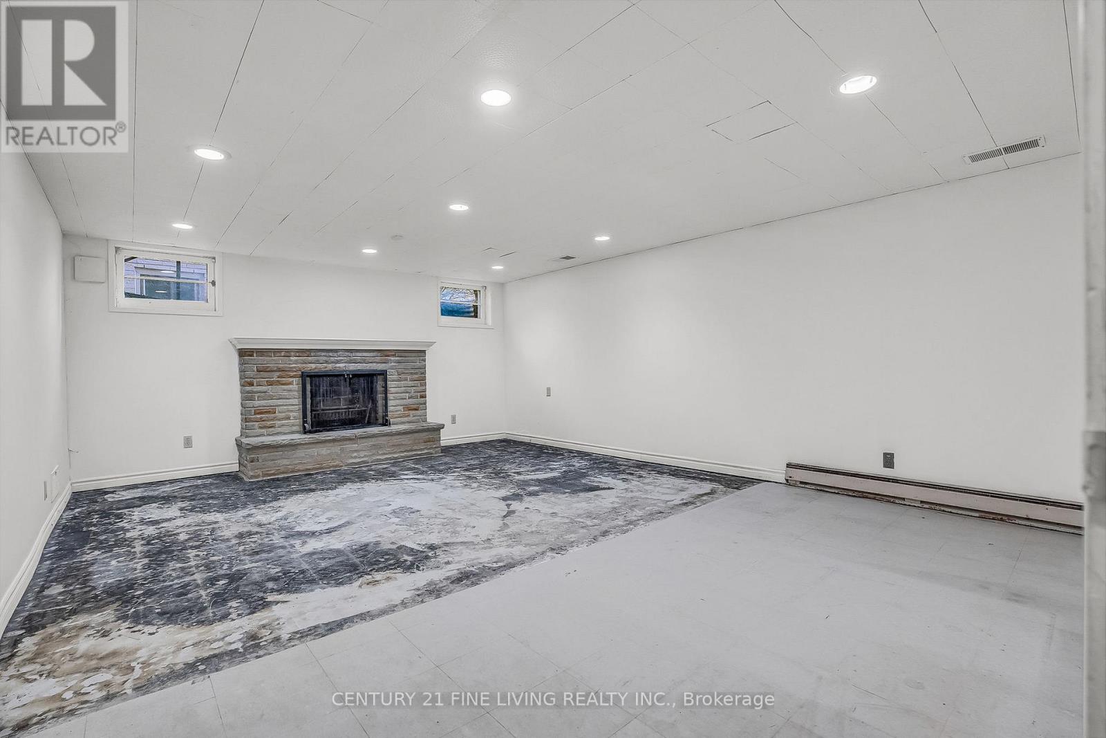 20 Owen Boulevard, Toronto, Ontario  M2P 1E9 - Photo 40 - C12546196