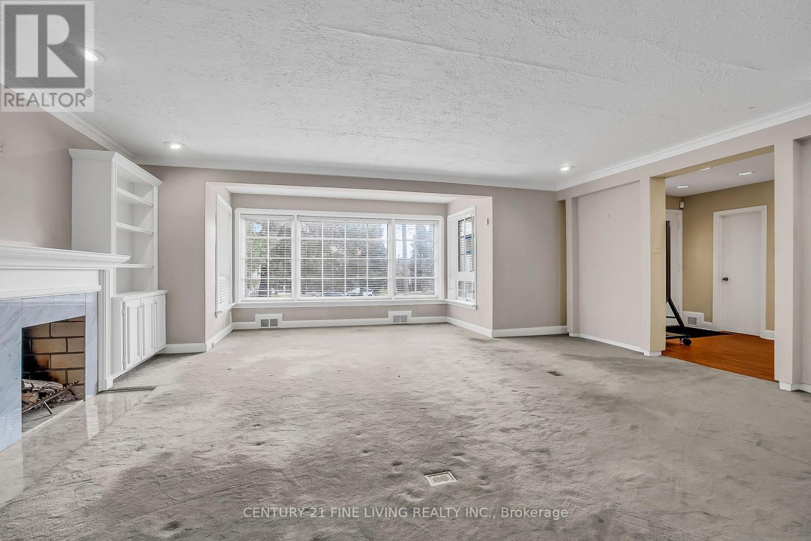 20 Owen Boulevard, Toronto, Ontario  M2P 1E9 - Photo 7 - C12546196