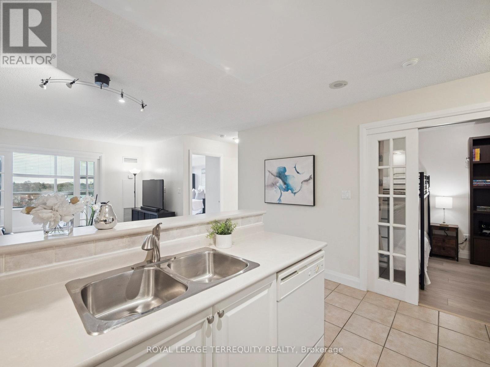 565 - 123 Omni Drive, Toronto, Ontario  M1P 5A8 - Photo 15 - E12550164