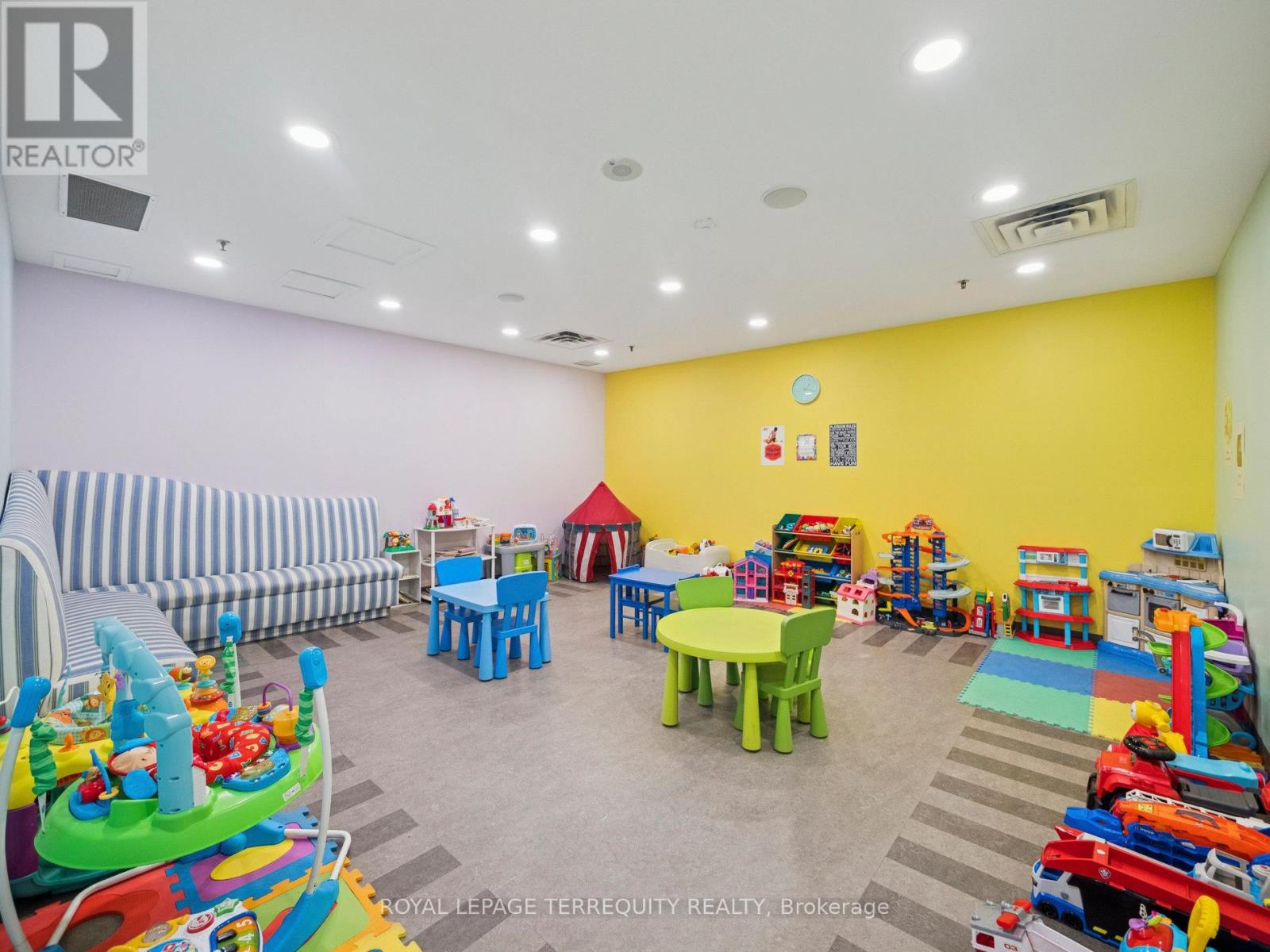 565 - 123 Omni Drive, Toronto, Ontario  M1P 5A8 - Photo 34 - E12550164