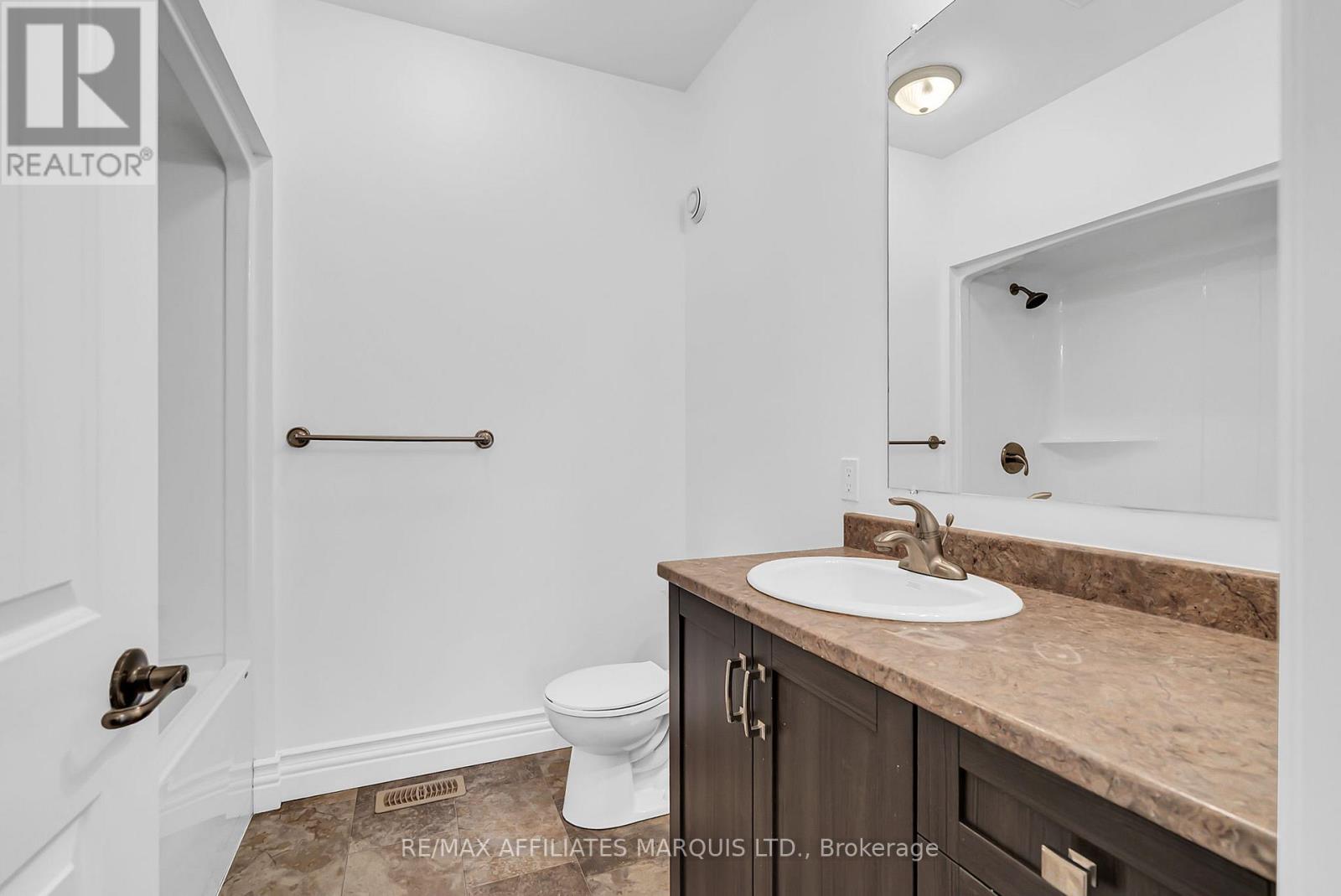 23 Calco Crescent, North Stormont, Ontario K0C 1W0 - Photo 17 - X12502142