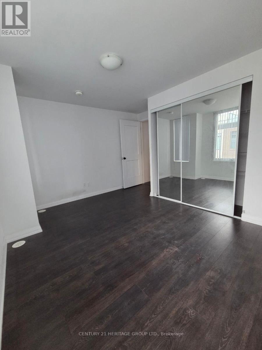 54 - 1040 Portage Parkway, Vaughan, Ontario L4K 0K3 - Photo 14 - N12487561