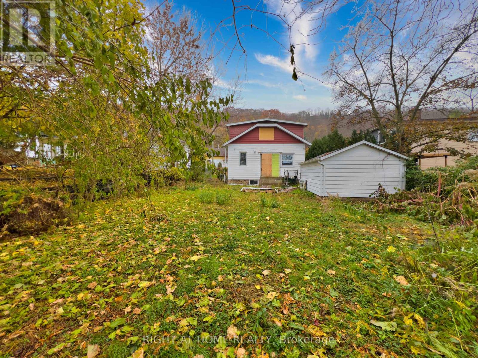 178 Main Street W, Grimsby, Ontario L3M 1S3 - Photo 6 - X12547102