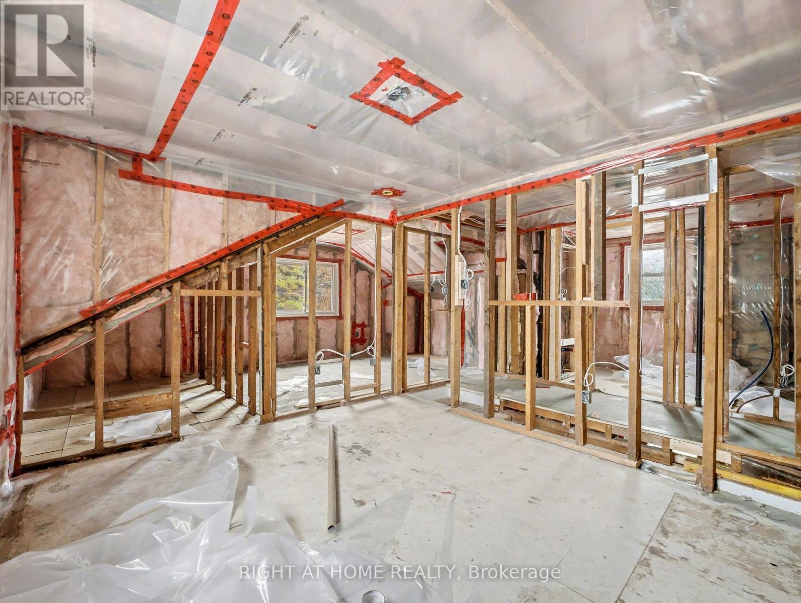 178 Main Street W, Grimsby, Ontario L3M 1S3 - Photo 5 - X12547102