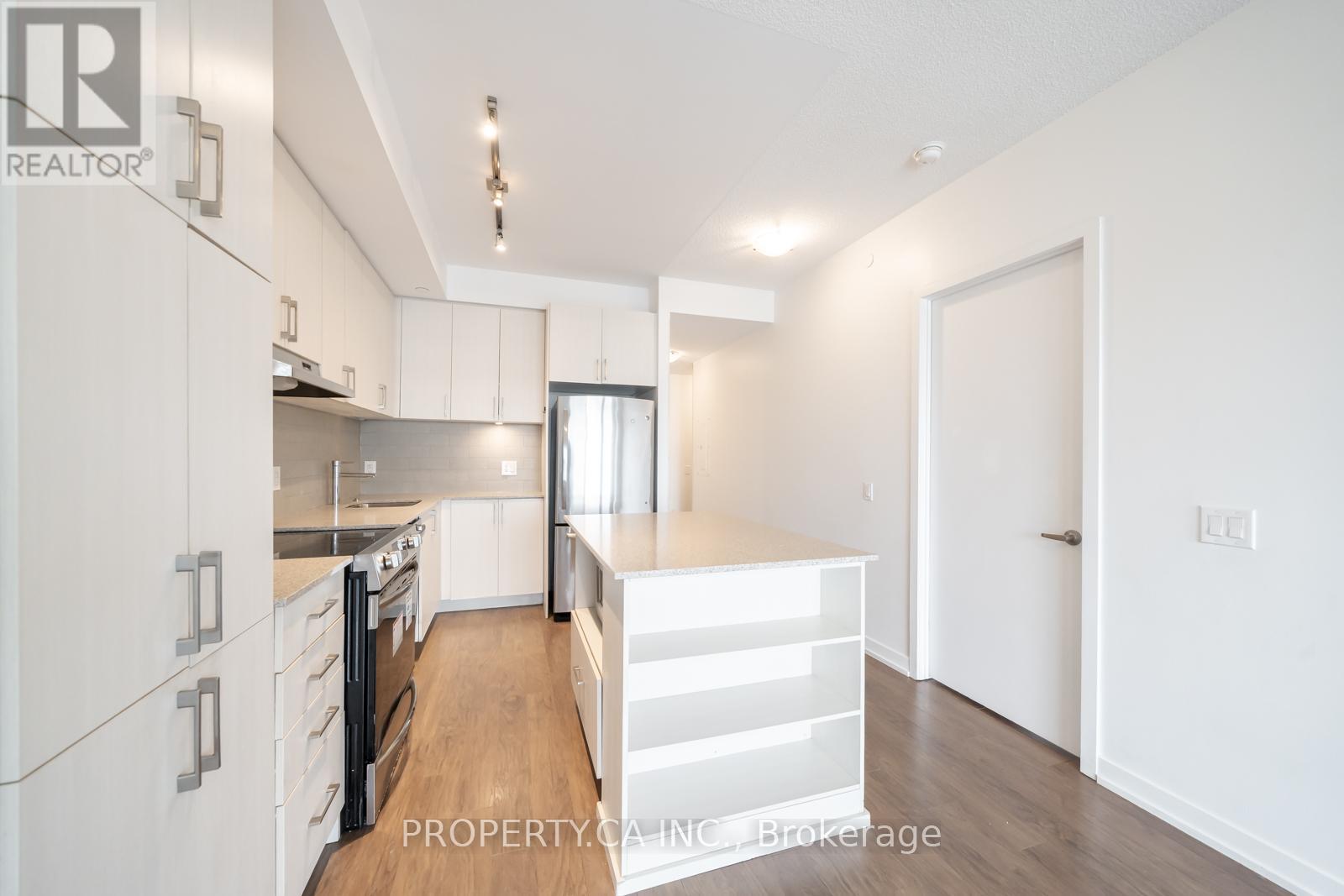 2102 - 2560 Eglinton Avenue W, Mississauga, Ontario  L5M 0Y3 - Photo 8 - W12550504