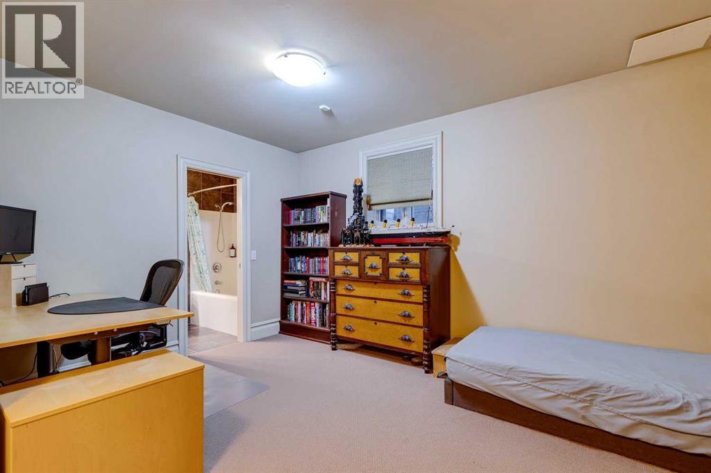 462 12 Street Nw, Calgary, Alberta  T2N 1Y8 - Photo 36 - A2246604