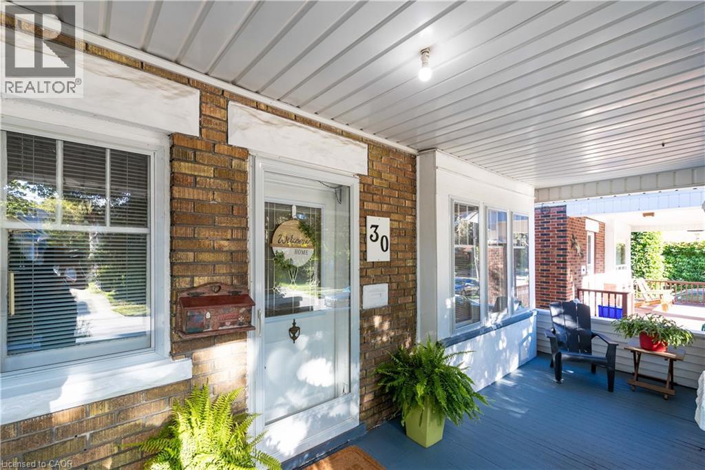 30 Troy Street, Kitchener, Ontario N2H 1L8 - Photo 3 - 40779565