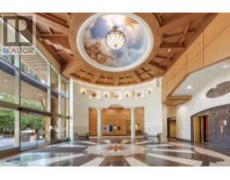 811 1189 HOWE STREET