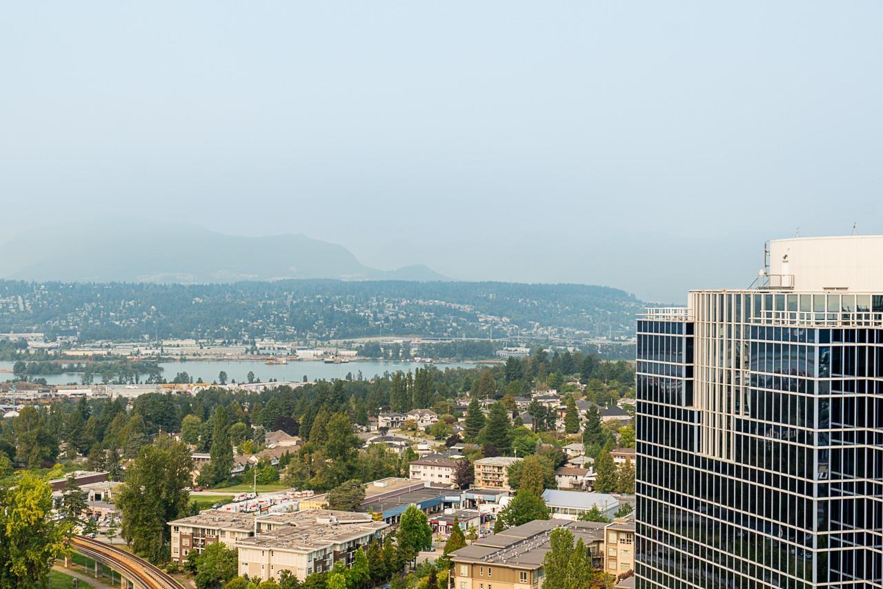 2501 10777 University Drive, Surrey, British Columbia  V3T 0E6 - Photo 3 - R3067580