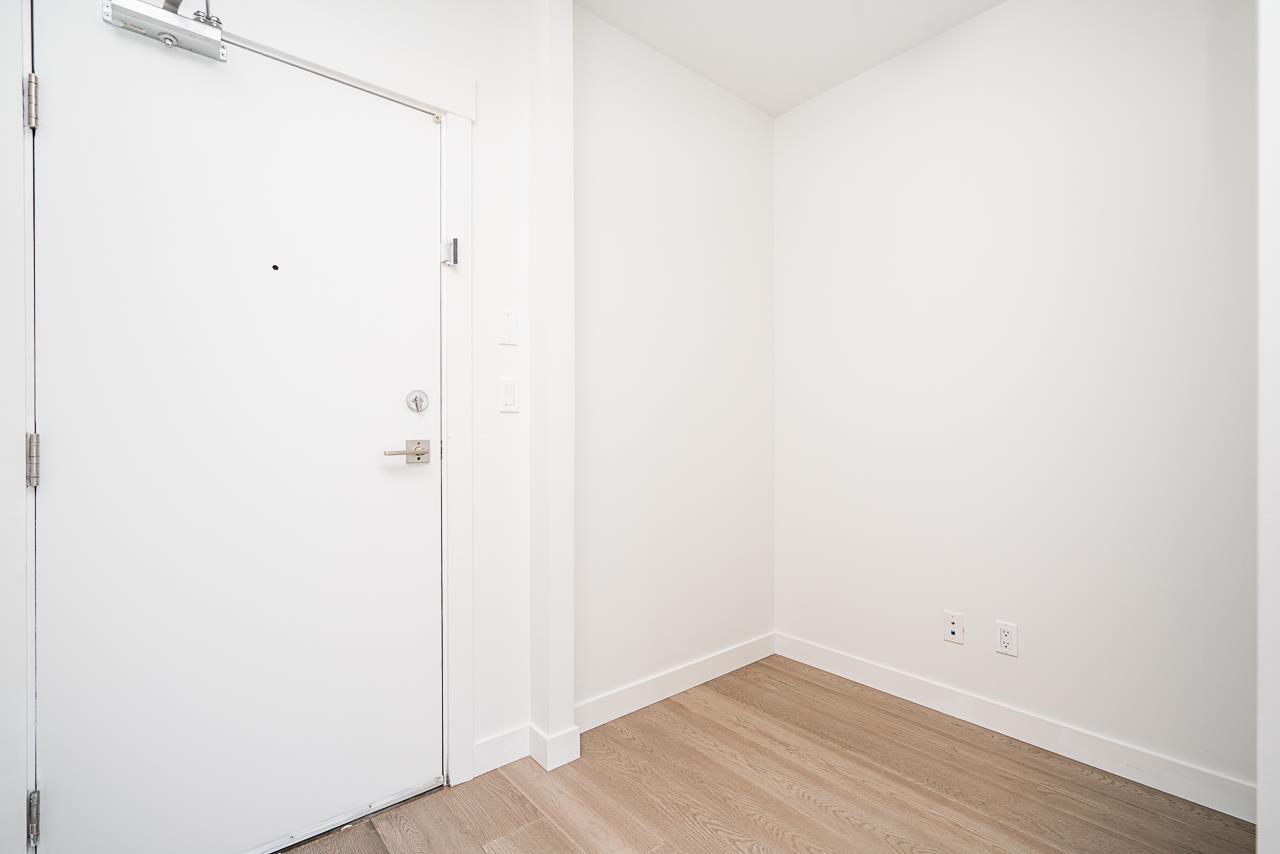 2501 10777 University Drive, Surrey, British Columbia  V3T 0E6 - Photo 27 - R3067580