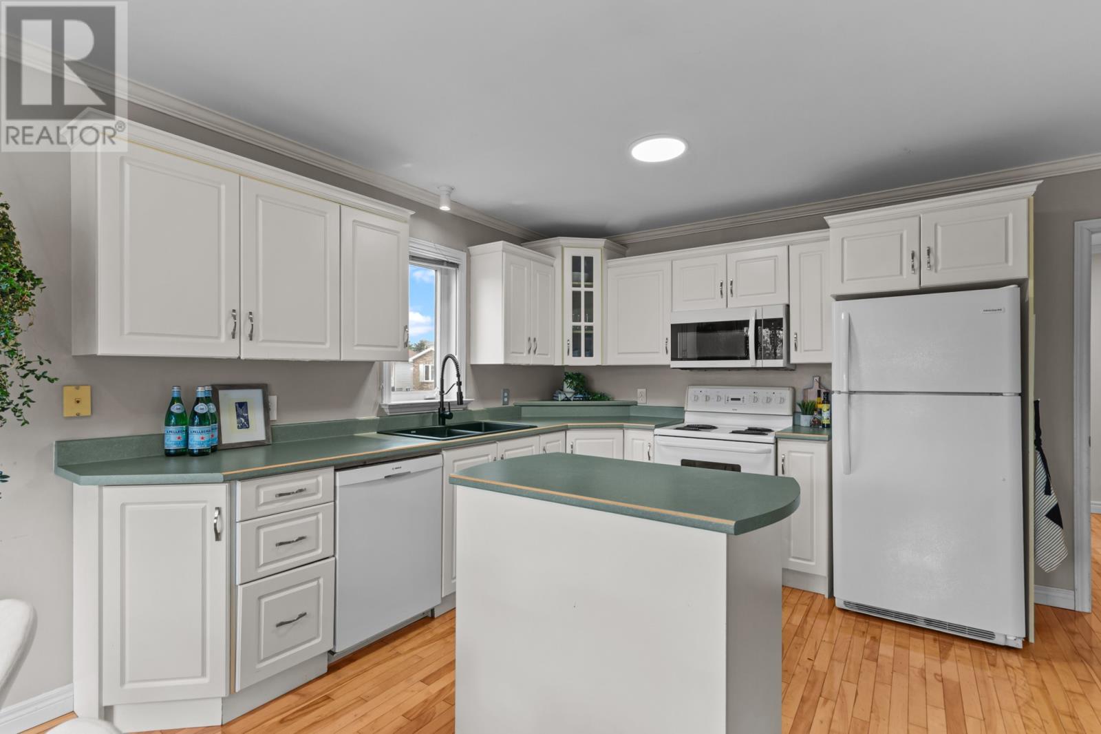 24 Errol Place, St. John's, Newfoundland & Labrador  A1A 5H6 - Photo 8 - 1292440