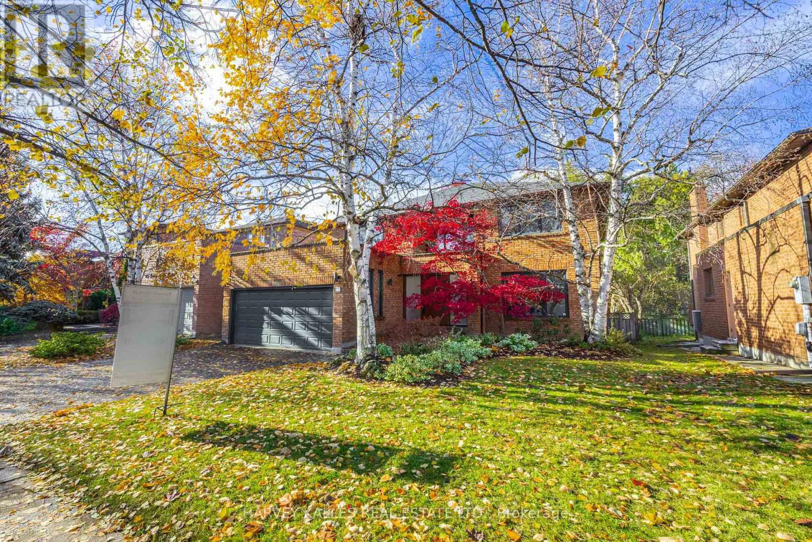 71 Green Acres Road, Vaughan, Ontario  L4J 4S2 - Photo 2 - N12544814