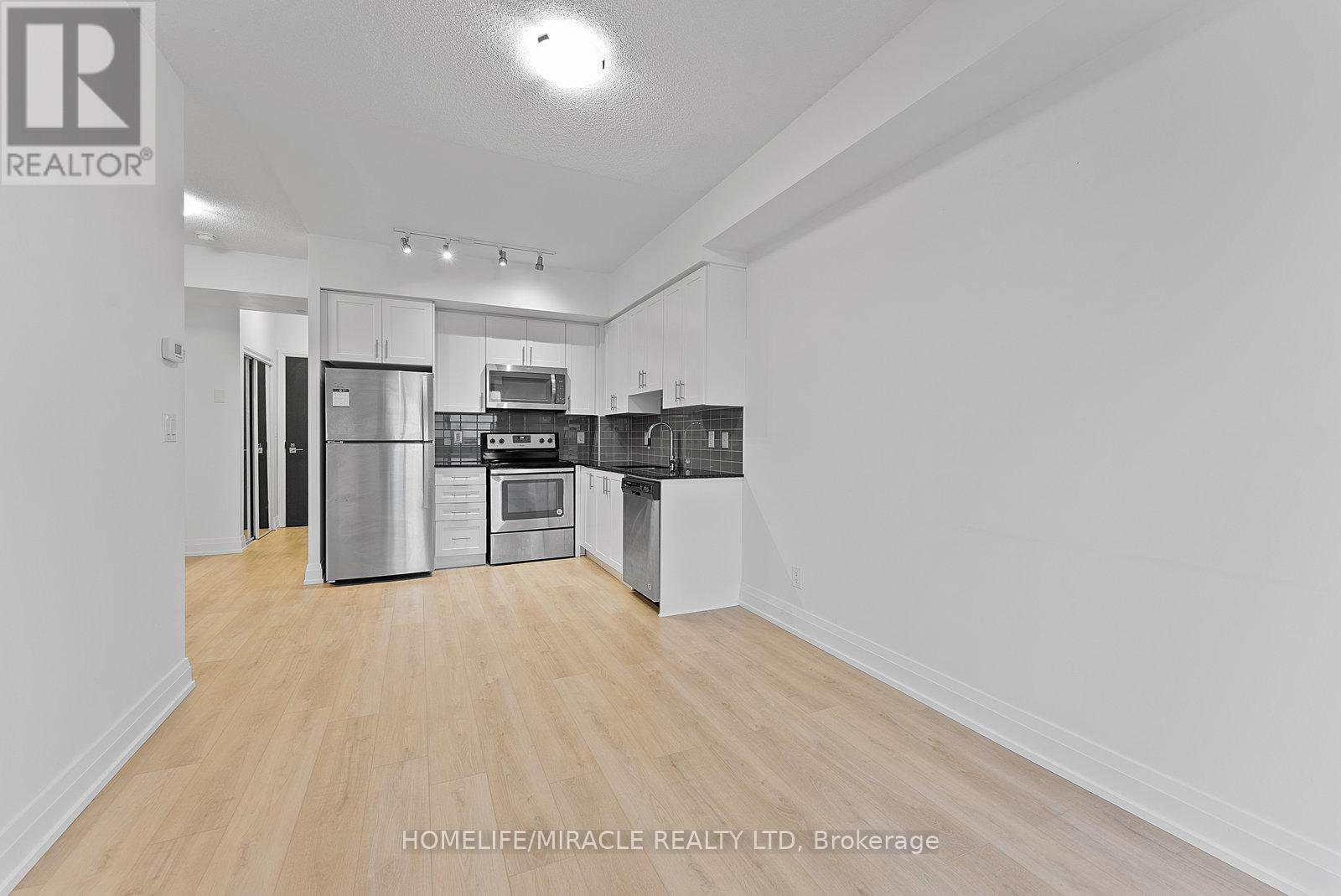 2504 - 3600 Highway 7 Road, Vaughan, Ontario  L4L 0G7 - Photo 10 - N12550408