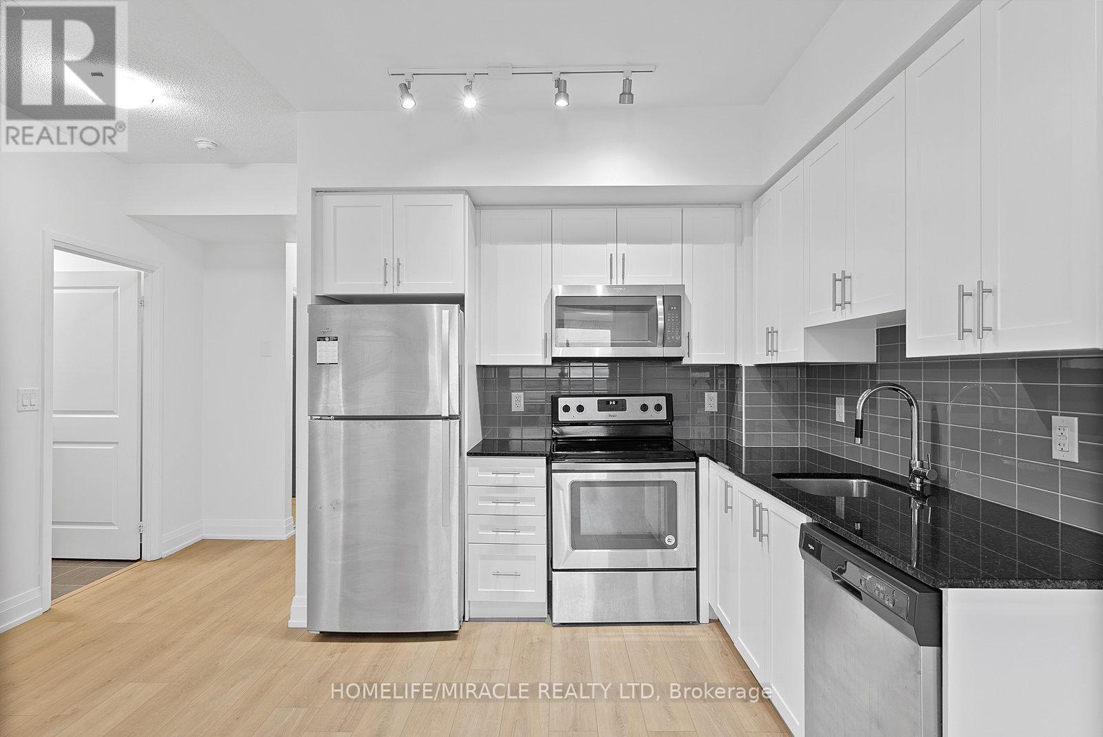 2504 - 3600 Highway 7 Road, Vaughan, Ontario  L4L 0G7 - Photo 11 - N12550408