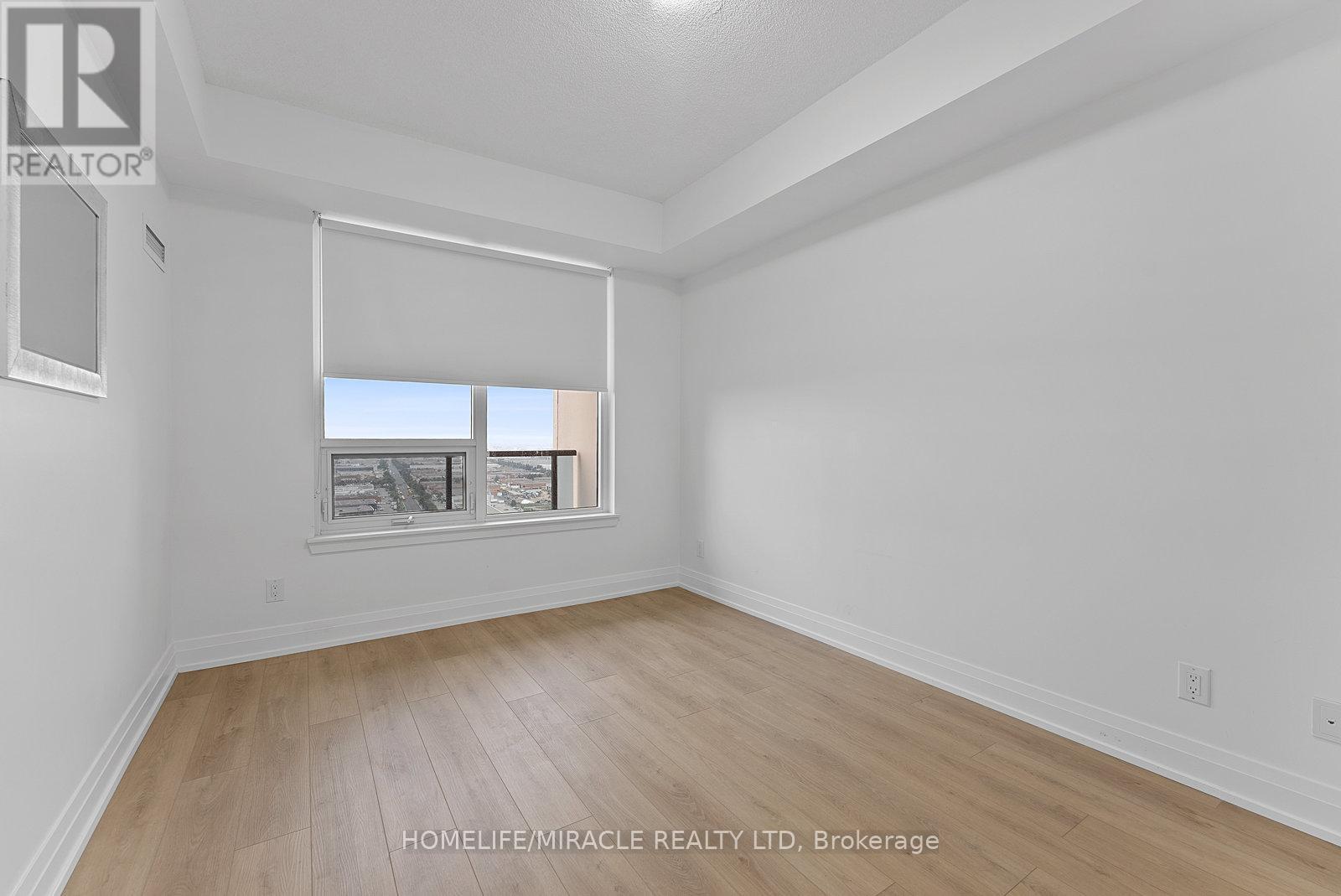 2504 - 3600 Highway 7 Road, Vaughan, Ontario  L4L 0G7 - Photo 13 - N12550408