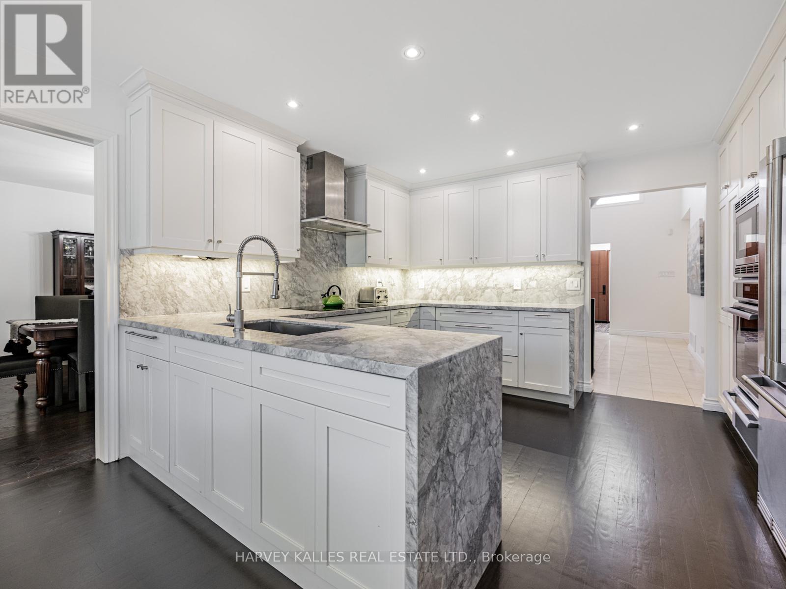 71 Green Acres Road, Vaughan, Ontario  L4J 4S2 - Photo 11 - N12544814