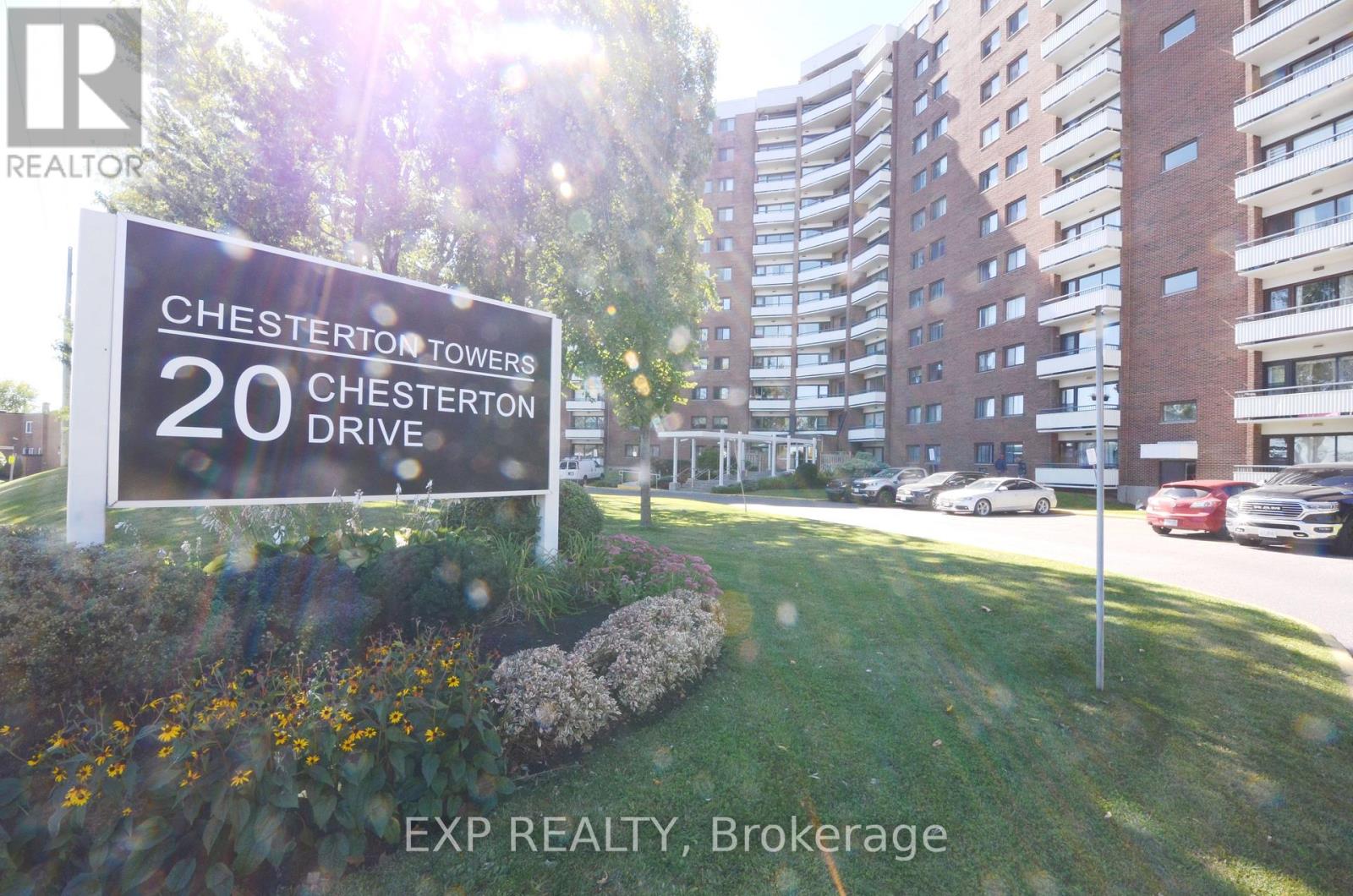 518 - 20 CHESTERTON DRIVE, Ottawa, Ontario