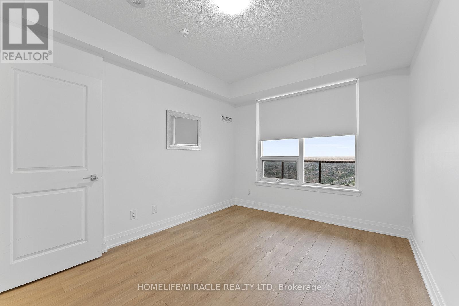 2504 - 3600 Highway 7 Road, Vaughan, Ontario  L4L 0G7 - Photo 14 - N12550408