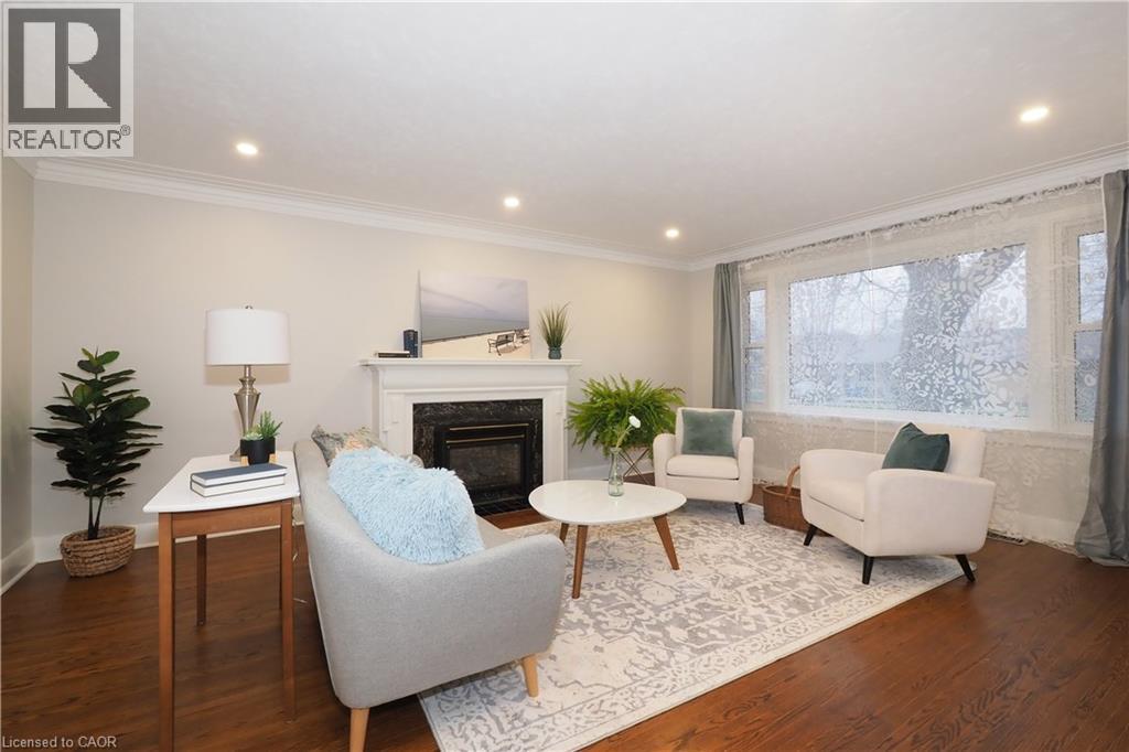 296 Dumfries Avenue, Kitchener, Ontario  N2H 2E8 - Photo 3 - 40788673