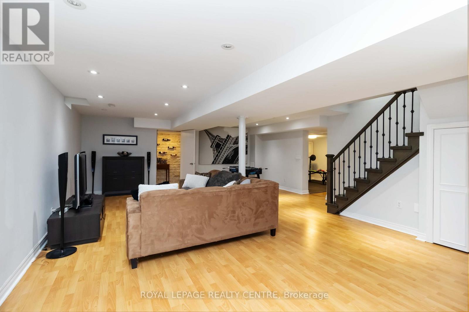 466 Malaga Road, Mississauga, Ontario  L5B 3W2 - Photo 28 - W12510290