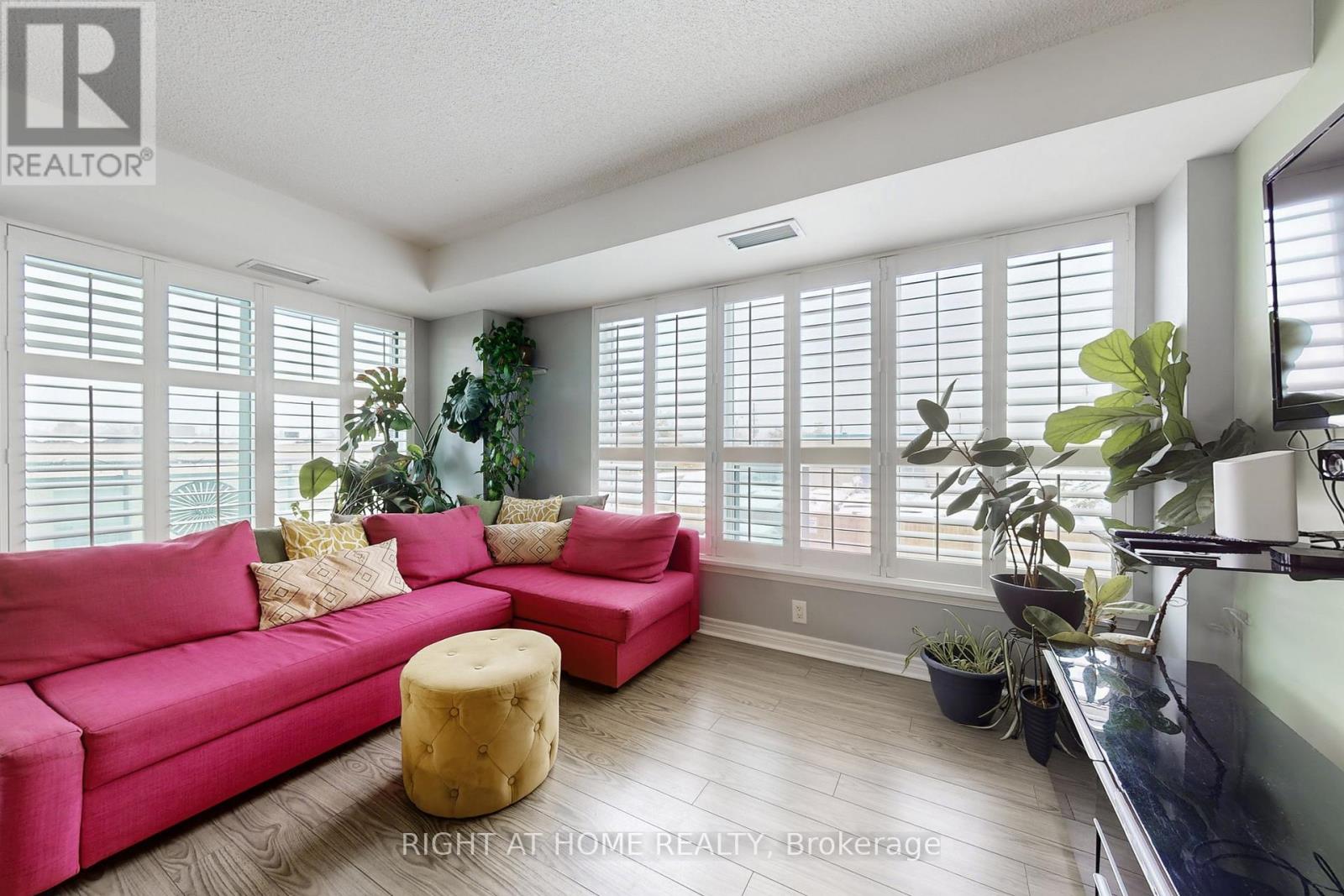 230 - 60 Fairfax Crescent, Toronto, Ontario  M1L 0E1 - Photo 12 - E12550736