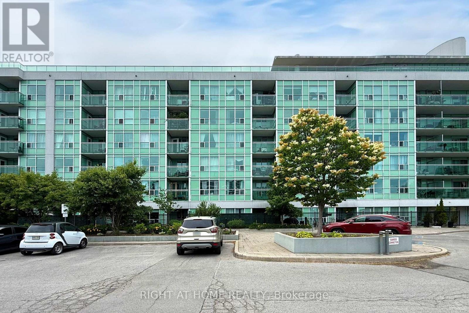 230 - 60 Fairfax Crescent, Toronto, Ontario  M1L 0E1 - Photo 3 - E12550736