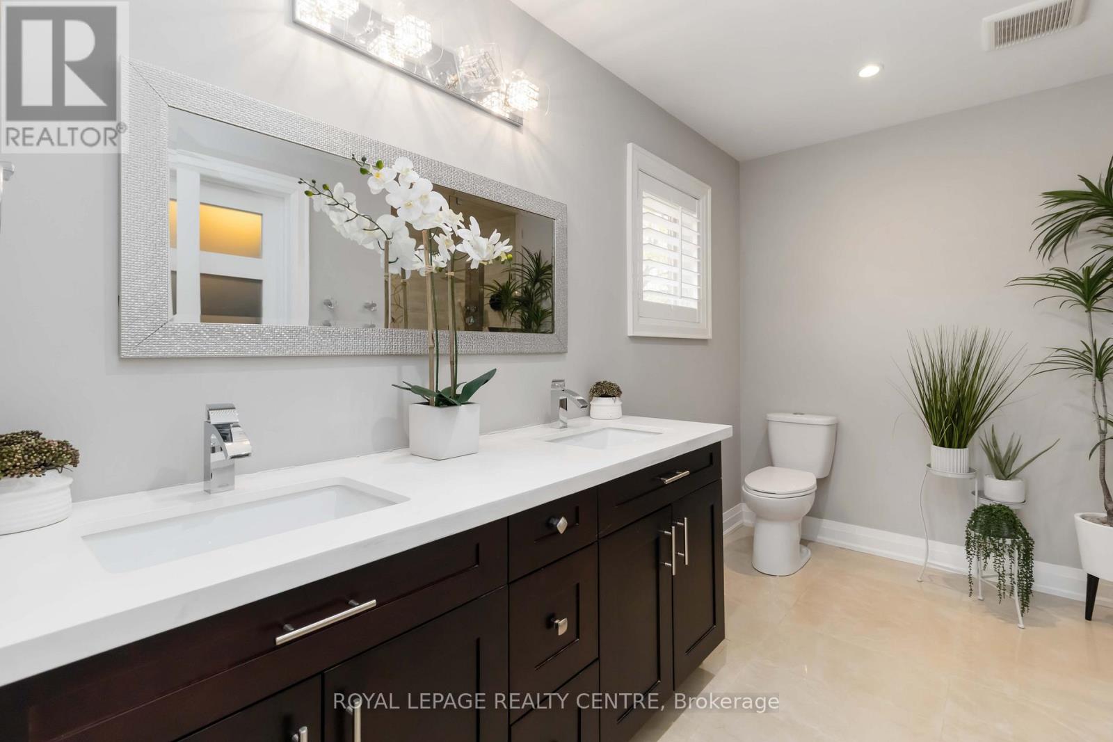 466 Malaga Road, Mississauga, Ontario  L5B 3W2 - Photo 20 - W12510290